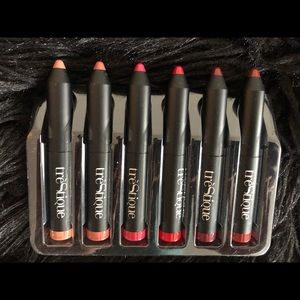 TRE'STIQUE Mini Make-up-Set – 2 Eyeliner, 2 Matte & 2 Glitzernde Lippenstifte, Reiseset